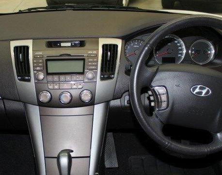 Hyundai sonata 2008 салон